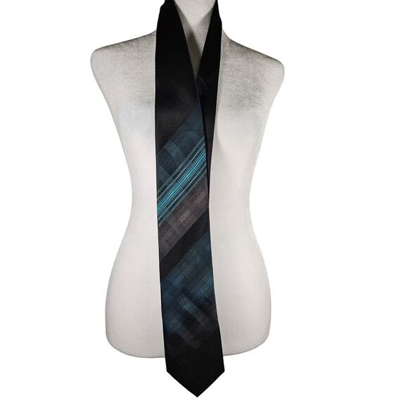 Arrow Men's Necktie 100% Silk Blue and Black‎ Plaid Muted Pattern - Picture 1 of 6